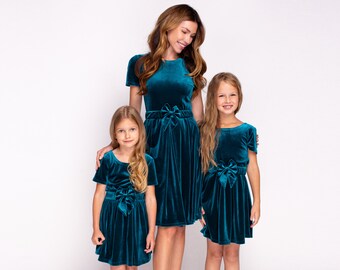 Mommy and me teal green velvet dresses, Mother and Daughter dresses, photoshoot dress for mother and daughter, dresses for girls