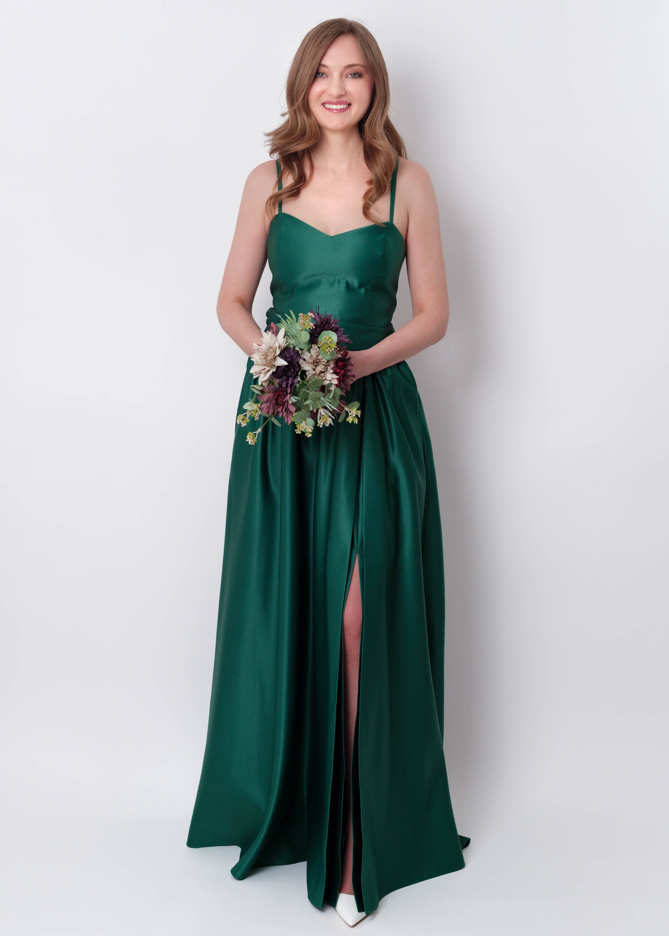 Vestido de satén con aberturas verde esmeralda, vestido largo de satén,  vestido de dama de honor, vestido de invitada de boda, vestido de mujer,  maxi vestido, vestido de noche, vestido de seda -  España