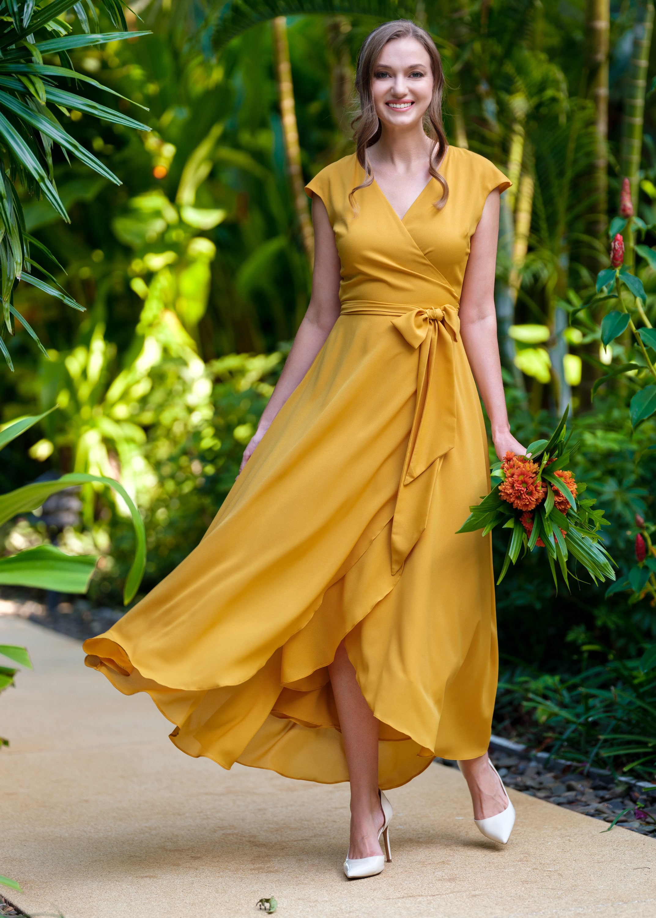club l london gold sequin dress Gold Bridesmaid Dress Spaghetti Straps Cowl Neck Sheath/Coulmn Ruched Floor Length Chiffon Bridesmaid Dress With Slit main image 0