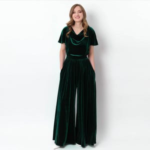 Emerald green velvet jumpsuit, bridesmaid jumpsuit, velvet jumpsuit, bridesmaid dress, wedding guest jumpsuit, evening jumpsuit