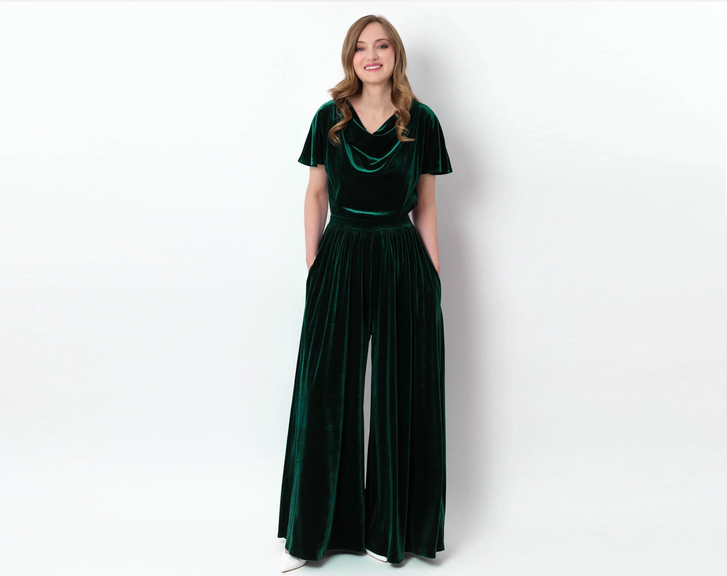Emerald green velvet jumpsuit, bridesmaid jumpsuit, velvet jumpsuit, bridesmaid dress, wedding guest jumpsuit, evening jumpsuit