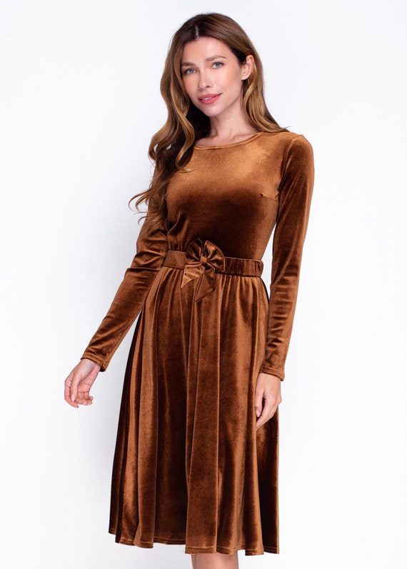 Gold velvet best sale long sleeve dress