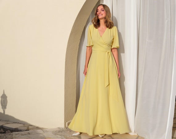 lemon chiffon bridesmaid dresses Berylove Women Simple Lemon Yellow Ruffled Bridesmaid Dress Sleeveless A  Line V-Neck Wedding Guest Dress main image 0