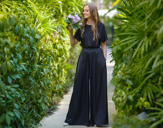 Silk suit in black, bridesmaid pants suit, bridesmaid jumpsuit, wedding guest suit, evening silk suit, bridesmaid gift