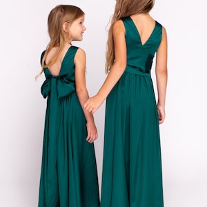 Robe infinie vert foncé, robe infinie en soie, robe de demoiselle d'honneur, robe de demoiselle d'honneur, robes mère et fille image 9