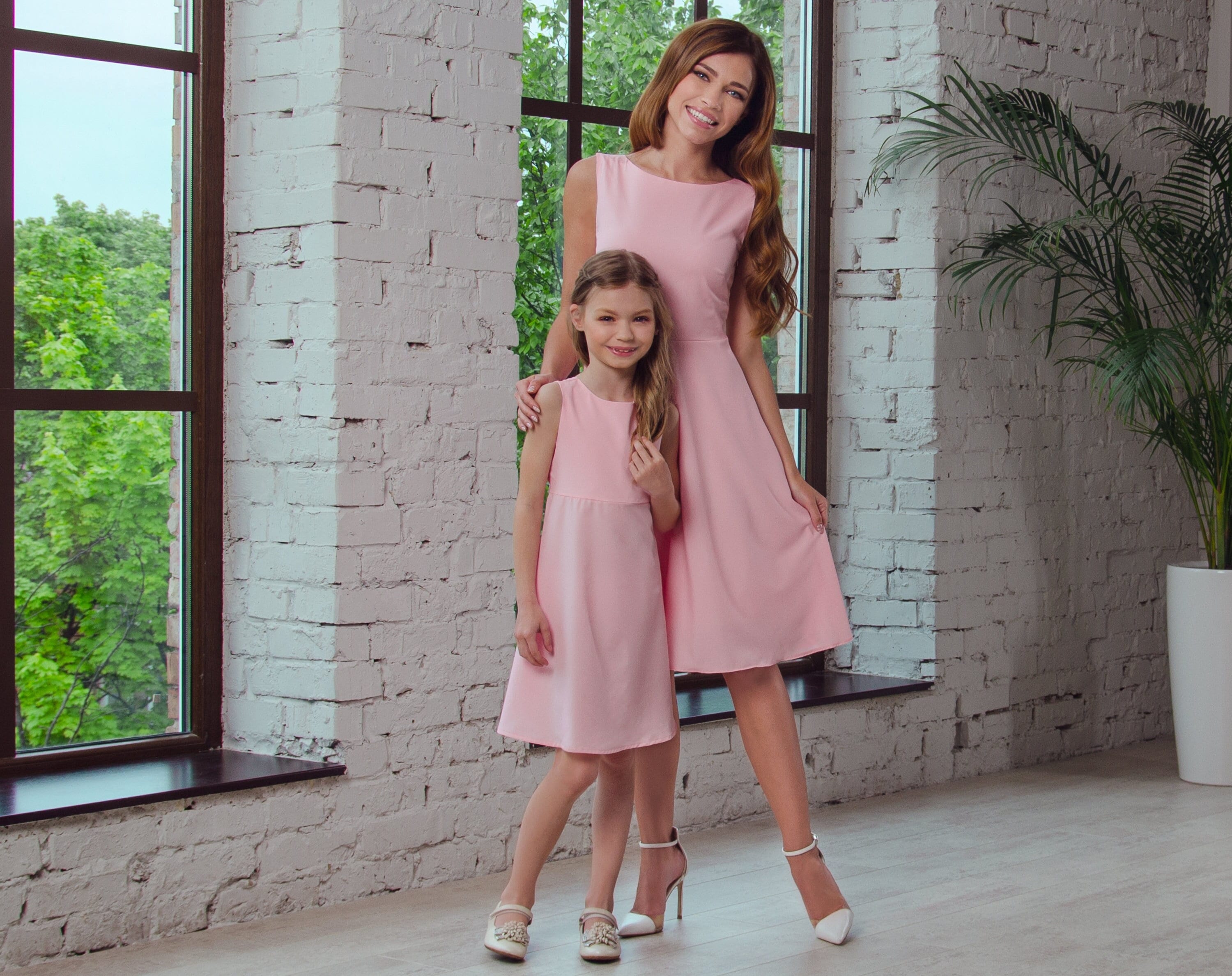 runway scout knit dress Couture : Shaped knit dress