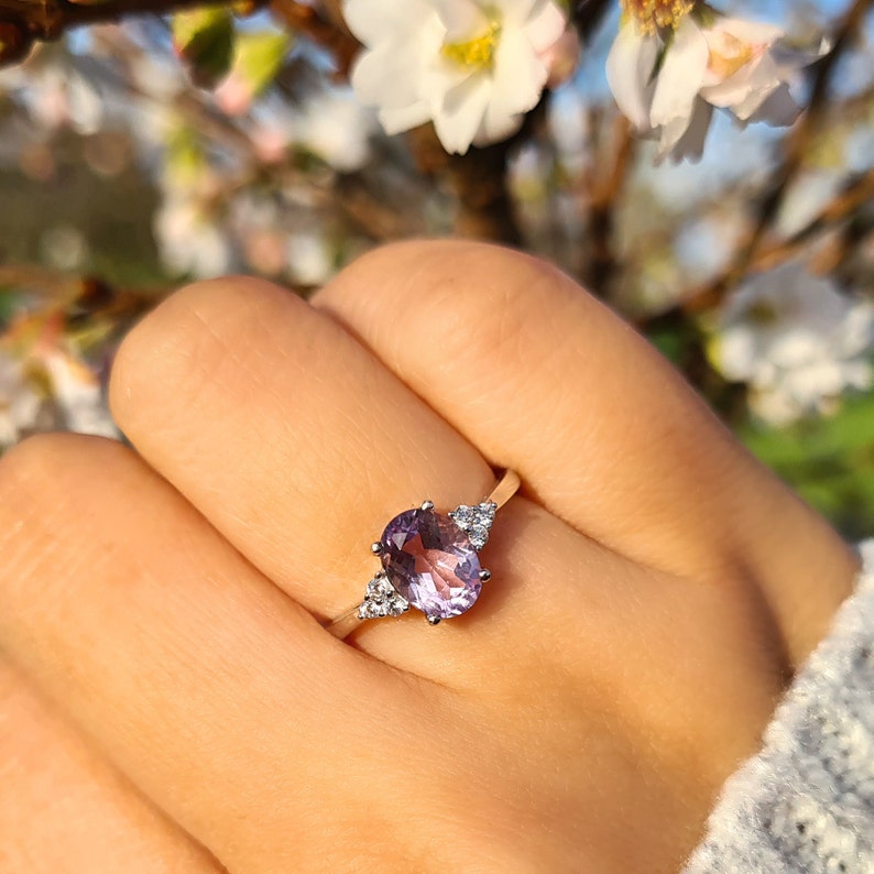Lavender Amethyst Ring Sterling Silver Three Stone Engagement & Promise Ring, Classic Setting Gemstone Statement Ring, Anniversary, Birthday Gift For Her, Mum, Girlfriend, Wife, Fiance Christmas Gift, Purple gem, Minimalist, Victorian, Oval Cut Ring