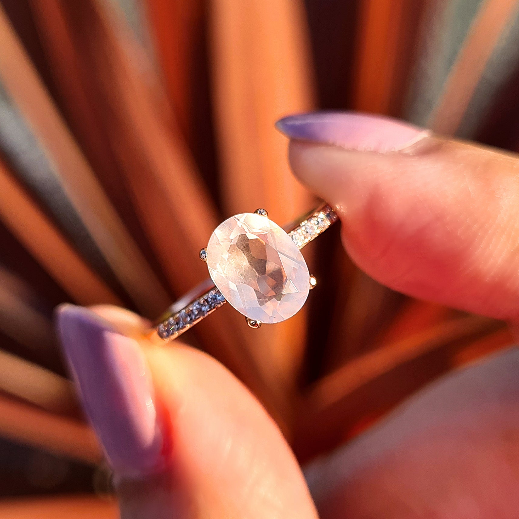 Anillos de outlet compromiso piedra rosa