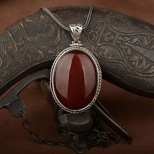 Red Yemeni Aqeeq Silver Pendant, Silver Handmade Jewelry, 925 Sterling Silver, For Women, Necklace, Red Yemeni Aqeeq - Agate