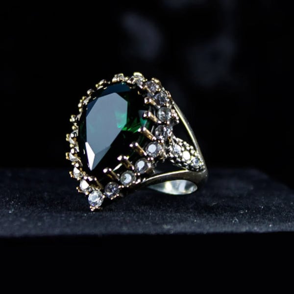 Green Emerald Hurrem Sultan Silver Women Ring, Gioielli fatti a mano in argento, 925 Sterling Silver, Per le donne, Regalo per lei, Green Emerald