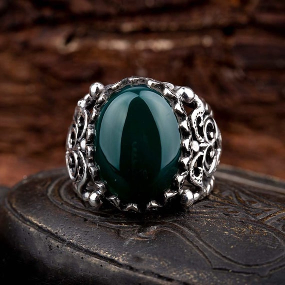 Aqeeq green deals stone