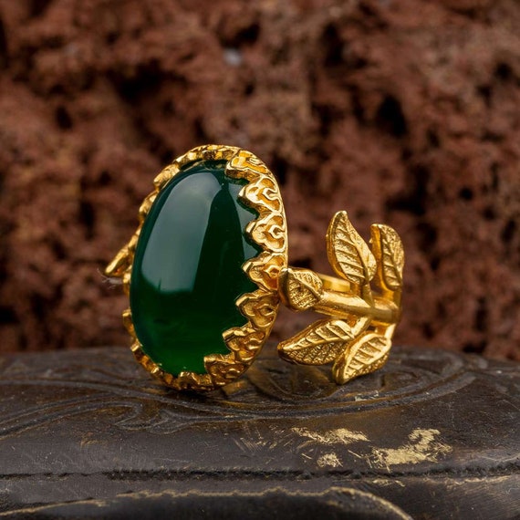 Rubans Voguish 18K Gold Plated Twisted Texture Green Stone Adjustable