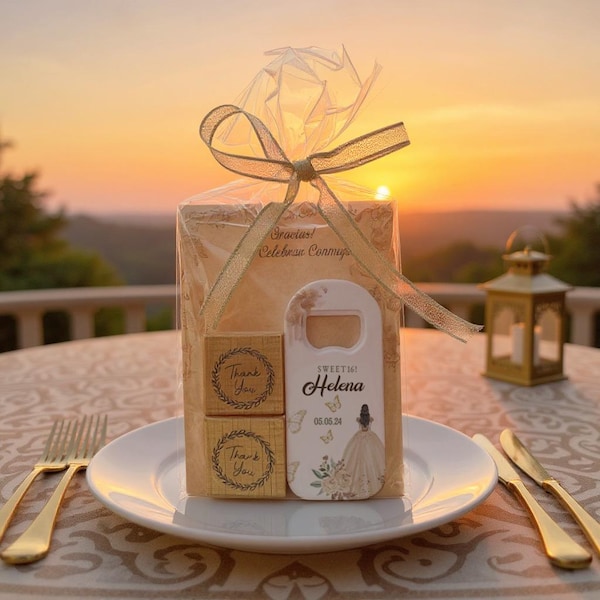 Customizable Mis Quince Años, Quinceanera Favours, 15th Birthday Gift,  Birthday Party Favor for Guests, Quinceañera Party Souvenirs