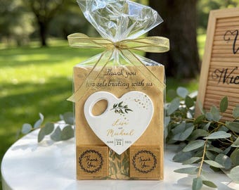 Recuerdos de boda personalizables para invitados al por mayor, recuerdo de boda en forma de corazón, regalo de boda personalizado, regalo de boda, imanes para guardar la fecha