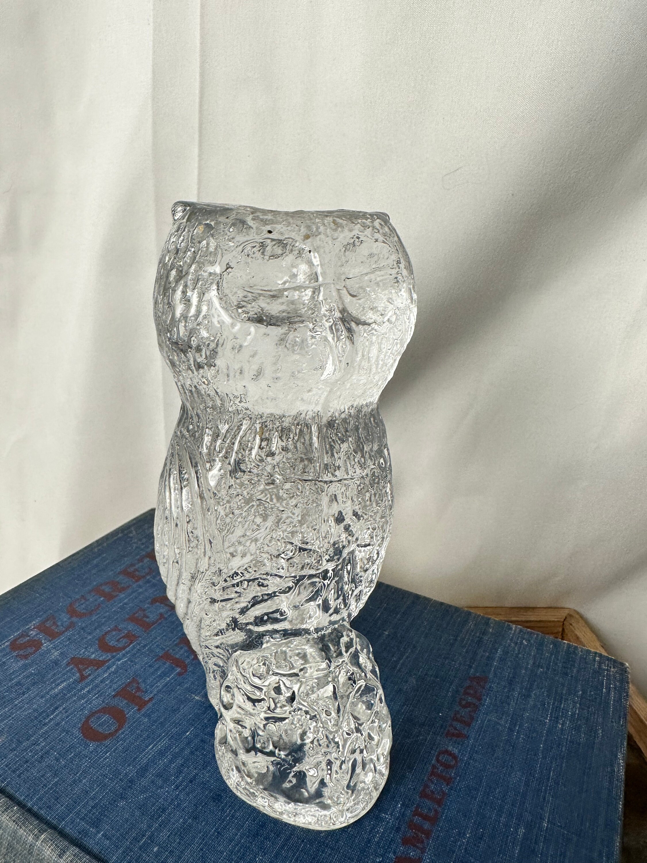 Glass Owl Vintage Paperweight: Mid-Century Modern Office Decor