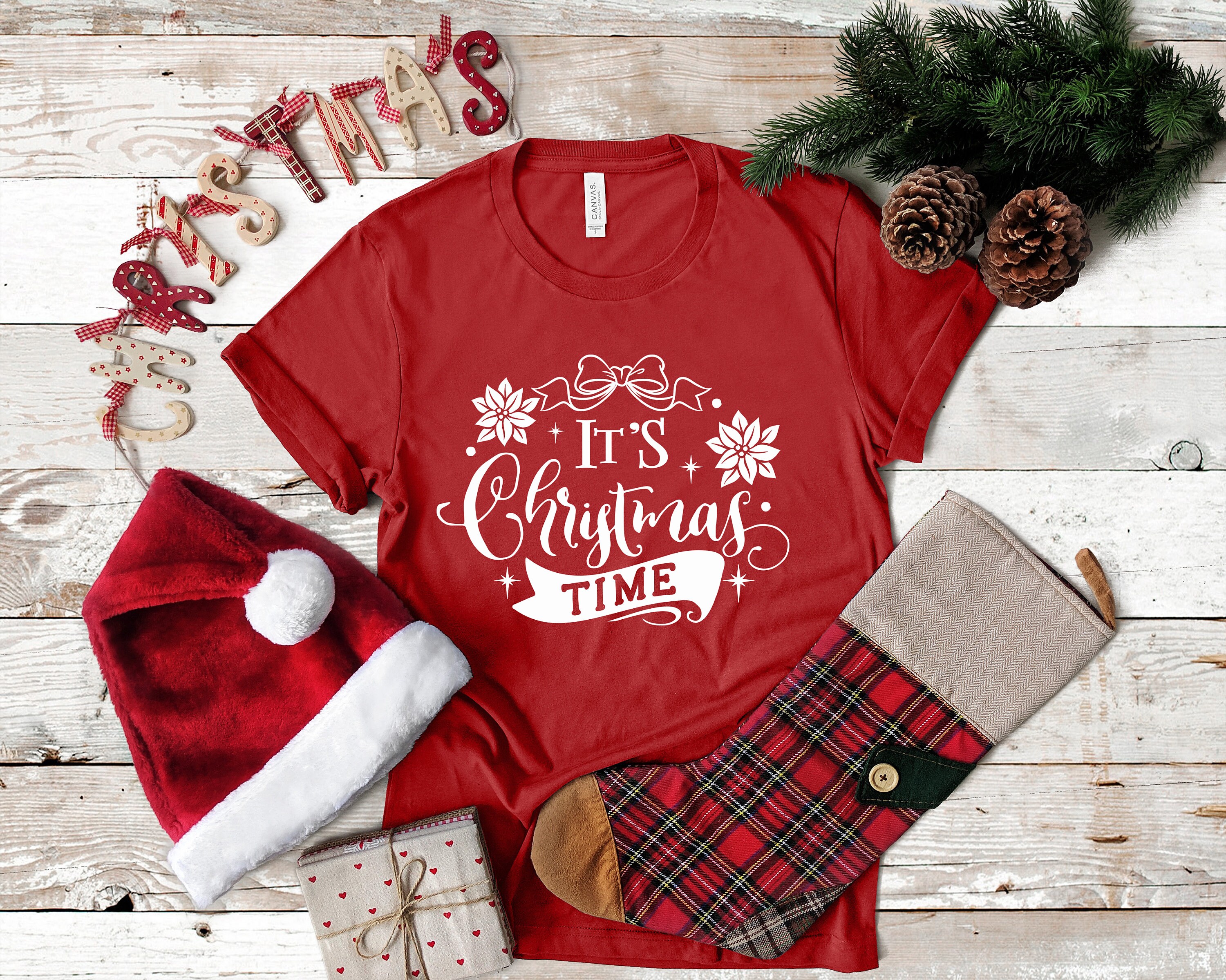 Glass Of Red Wine Santa Hat Christmas For Men Women Family T-Shirt Glass Of Red Wine Santa Hat Christmas For Men Women Family T-Shirt