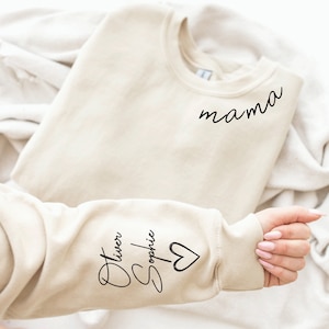Custom Mama Sweatshirt with Kid Name on Sleeve, Personalized Mum Sweatshirt, Minimalist Mummy jumper, Christmas Gift for Mum, Gift for Her image 7