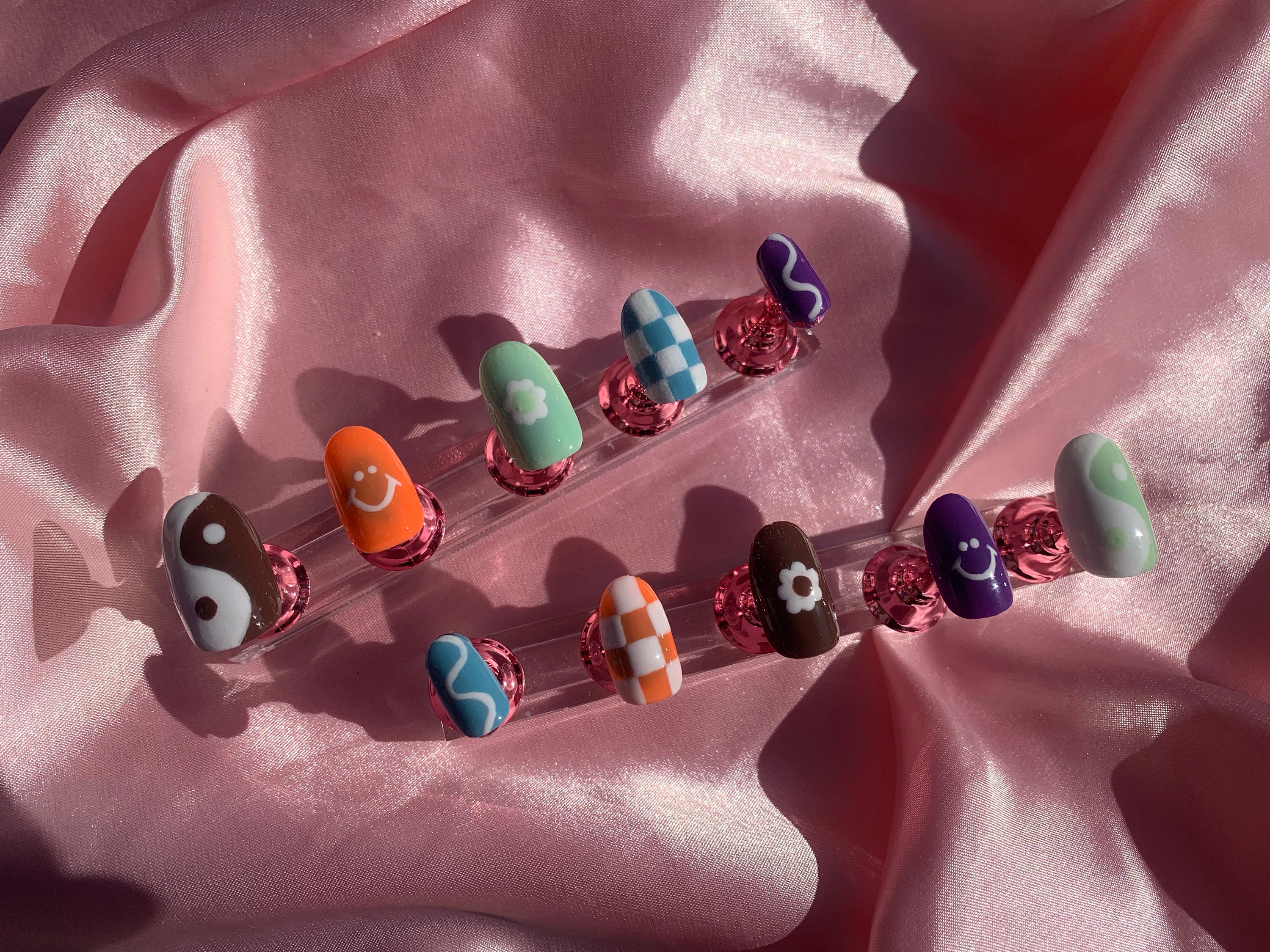 Indie mehrere Farbe Mandel drücken auf Nägel | Etsy