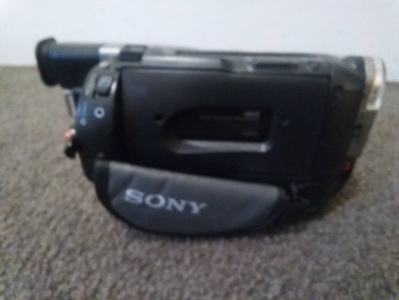 Sony Handycam Vision CCD-TRV66 NTSC HI 8 Camcorder - Etsy Sony Handycam Vision CCD-TRV66 NTSC HI 8 Camcorder - Etsy