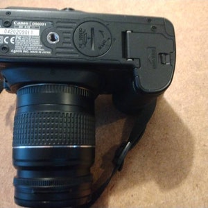 Canon EOS 10D Camera With Lens image 6
