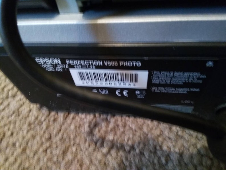 Epson V500 Perfection Photo Scanner image 3