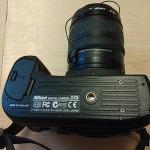 Nikon D70 Digital Camera With Lens image 5
