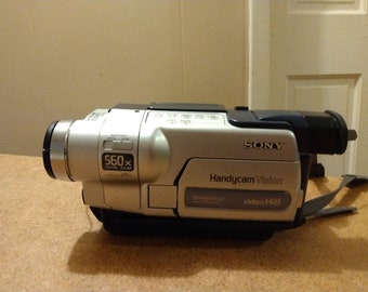 Sony CCD TRV318 8mm Camcorder