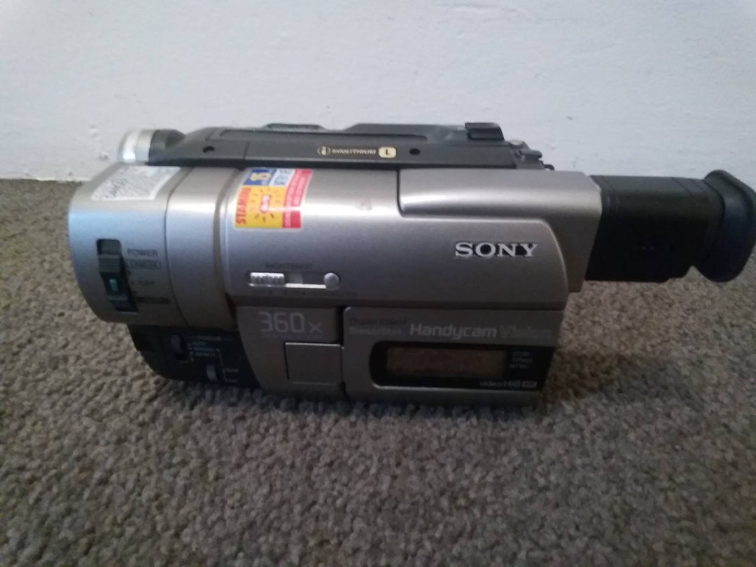 Sony Handycam Vision CCD-TRV66 NTSC HI 8 Camcorder - Etsy Sony Handycam Vision CCD-TRV66 NTSC HI 8 Camcorder - Etsy