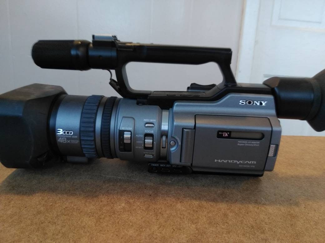 Sony DCR-VX2100 Mini DV 3CCD Camcorder - Etsy Sony DCR-VX2100 Mini DV 3CCD Camcorder - Etsy