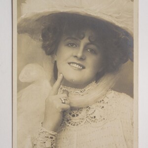 Marie Studholme - Carte postale ancienne C1902-07 (AQ)