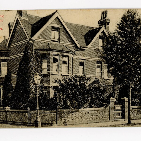 Homeopathic Convalescent Home Eastbourne- Vintage Postcard 1900"s