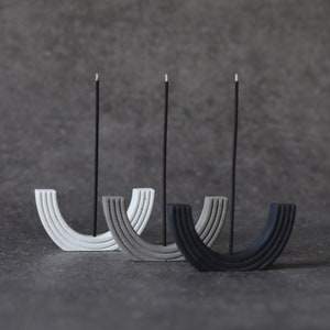 Moderner Räucherstäbchenhalter aus Beton: Minimalistisches Wohndekor