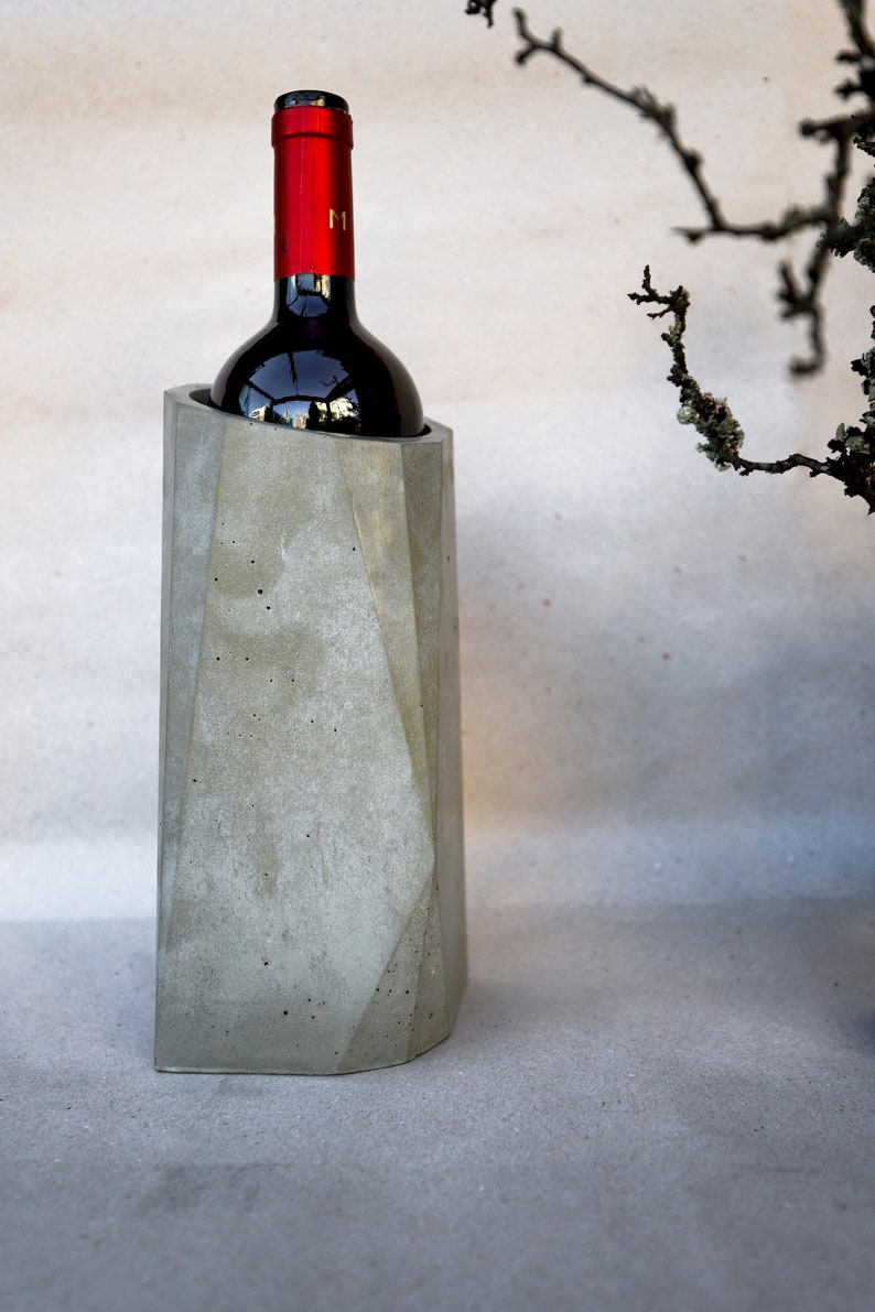 Concrete Wine Cooler, Elegant Geometric Wine Bottle Chiller, Unique Artisan Wine Accessories, Sophisticated Wine Centerpice, imagem 5