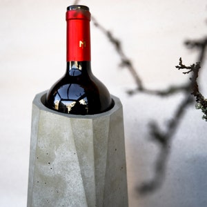 Concrete Wine Cooler, Elegant Geometric Wine Bottle Chiller, Unique Artisan Wine Accessories, Sophisticated Wine Centerpice, 画像 6