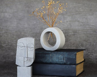 Abstract Concrete Face Bookend, Artistic Bookshelf Decor, Modernist Sculpture, Office Organiser, Sophisticated Shelf Decor, Unique Art