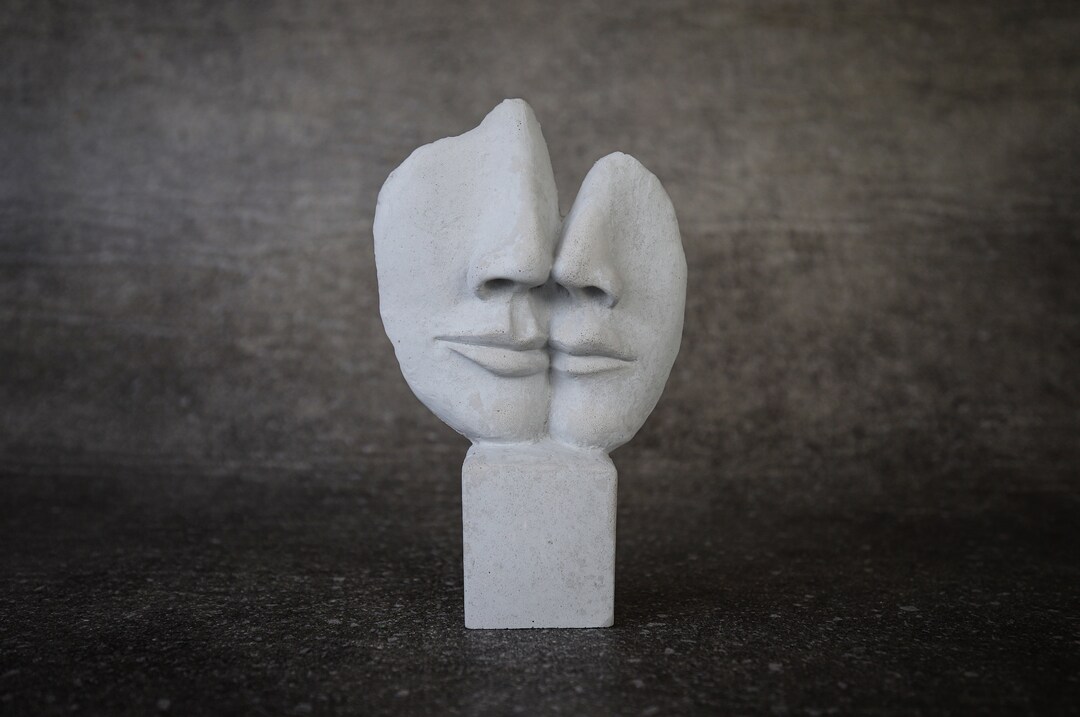 Lovers Couple Statue, Abstract Art Decor, Newlywed Couple Gift, Gift ...