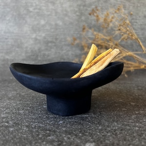 Handmade Black Concrete Palo Santo Holder: Minimalist Incense Burner