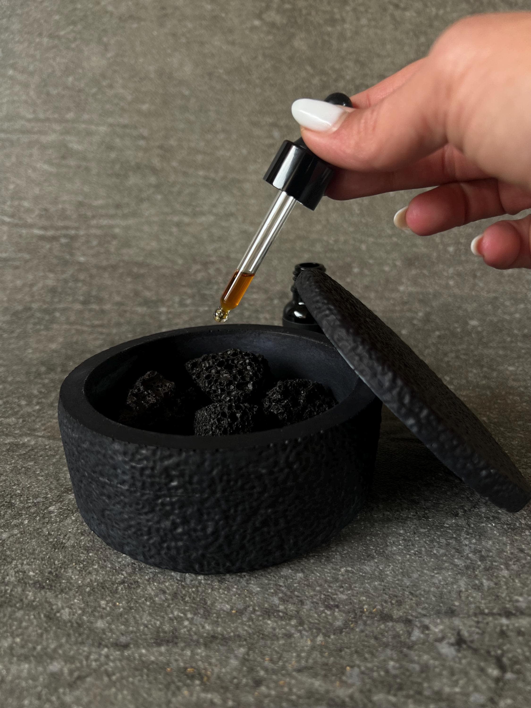 Lava Stone Essential Oil Diffuser, Black Lava Rock Container