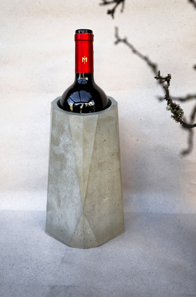 Concrete Wine Cooler, Elegant Geometric Wine Bottle Chiller, Unique Artisan Wine Accessories, Sophisticated Wine Centerpice, 画像 3
