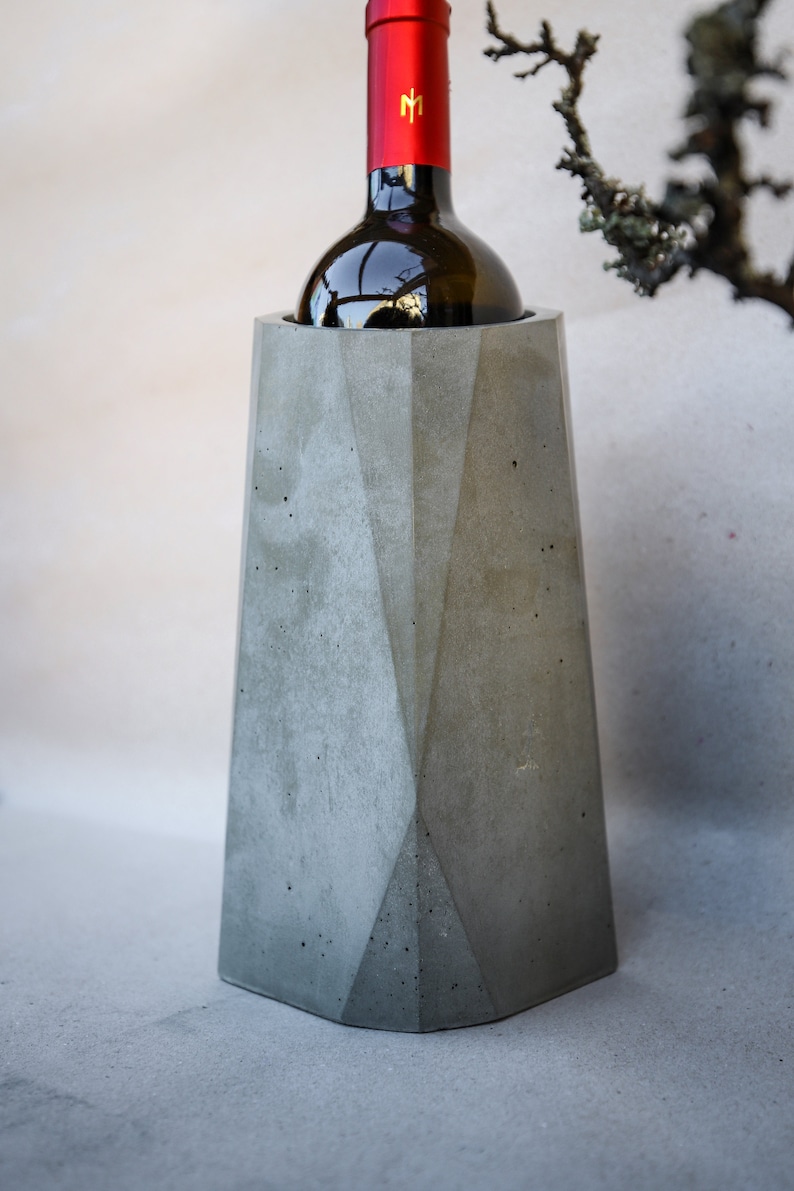 Concrete Wine Cooler, Elegant Geometric Wine Bottle Chiller, Unique Artisan Wine Accessories, Sophisticated Wine Centerpice, 画像 9