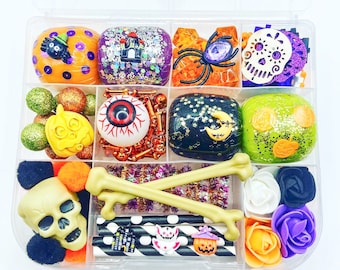 Halloween Playdough kit| Spooky play doh|Fall Play dough kit|Non Candy party favor Busy Box|Boo Basket|Kids gift