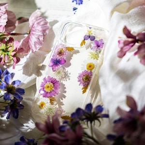 Real pressed purple Daisy flower phone case for iPhone 15 14 12 12 11 Pro max X SE, Samsung Galaxy S22 S23 fe Ultra, Google Pixel 6 7 8 pro