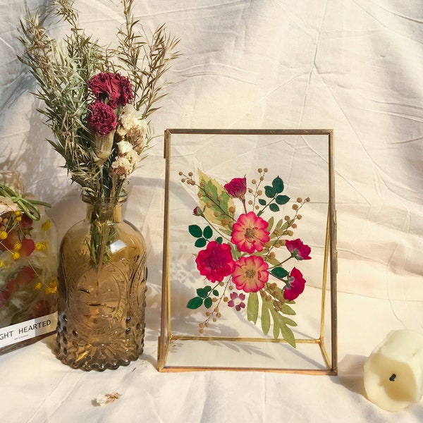 Gepresste Blumenrahmen, botanische Kunst Rahmen, gepresste Rosenblumen Kunst, Blumengeschenk Collage, Weihnachtsgeschenk, Geschenk für sie, Geschenk für Mutter