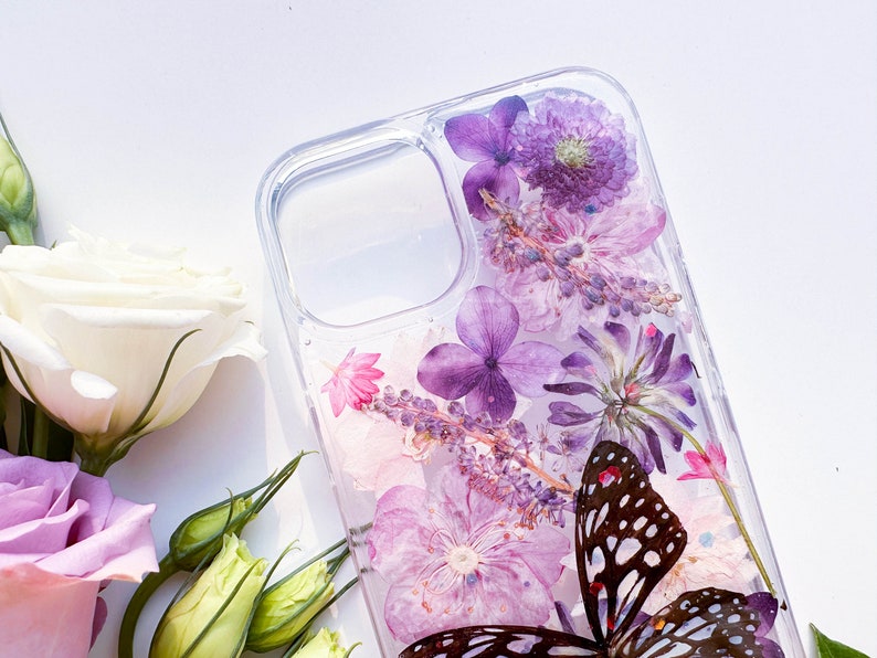 Coque de portable fleurs pressées avec papillon pour iPhone 7 8 X XR 11 12 13 14 15 pro max, Samsung S20 S21 S22 fe, coque Google Pixel 6 7 8 Pro image 3