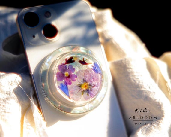 Real Pressed Flower Magnetic Phone Grip, Magsafe Flower Phone Grip, Daisy Flower Phone Grip, Floral Phone Holder, Purple Flower Phone Grip