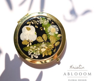 Fleur pressée à la main, miroir compact, cadeau de demoiselle d'honneur, vraie fleur, faveur de mariage, marguerite, feuilles vertes, artisanat, cadeau de Noël cosmétique