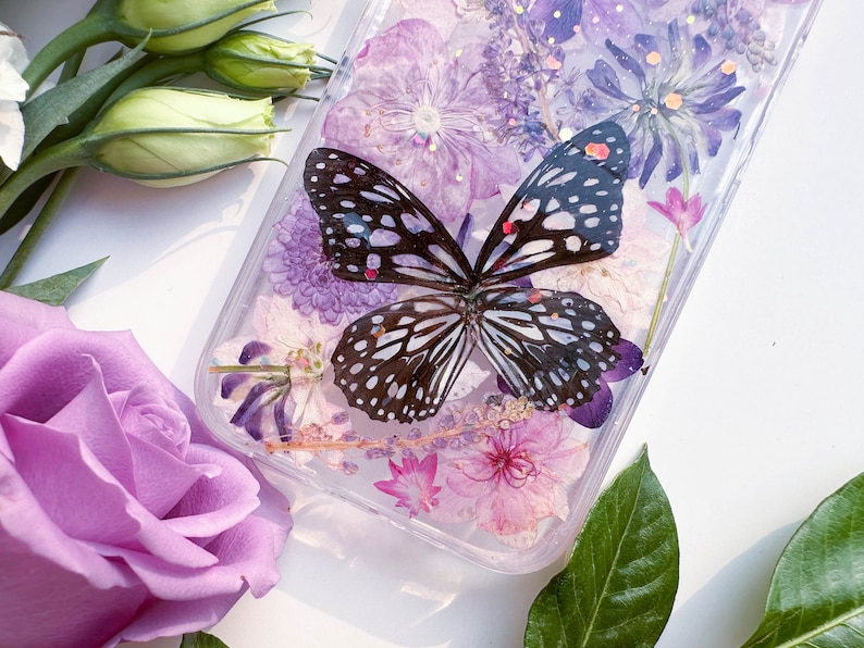 Coque de portable fleurs pressées avec papillon pour iPhone 7 8 X XR 11 12 13 14 15 pro max, Samsung S20 S21 S22 fe, coque Google Pixel 6 7 8 Pro image 4