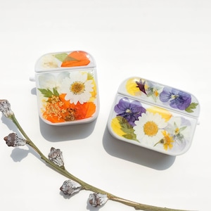 Pressed flowers Airpods 2 3 pro 2 case, Christmas Gift, Gift for her, Flower gift for her