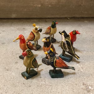 Vintage Hand-Carved Nirmal Bird Figurines: 1940s Indian Folk Art