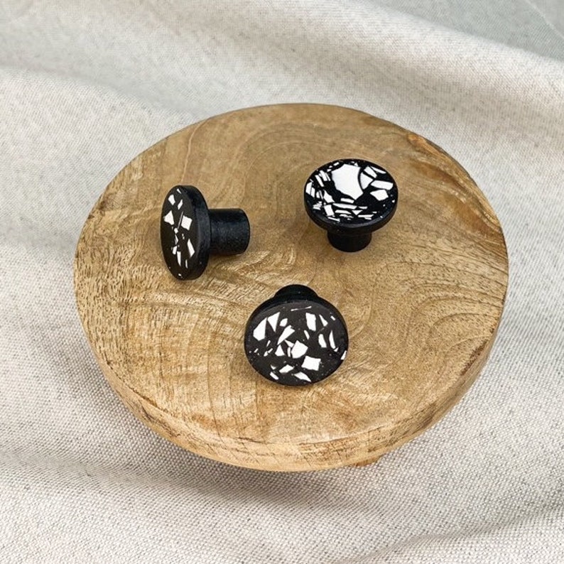 Furniture knob in eco-responsible resin, black color with white terrazzo effect image 3
